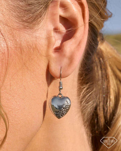 Forever Near - silver - Paparazzi necklace