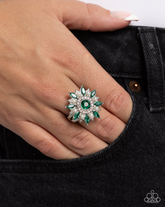 Forge Ahead - green - Paparazzi ring