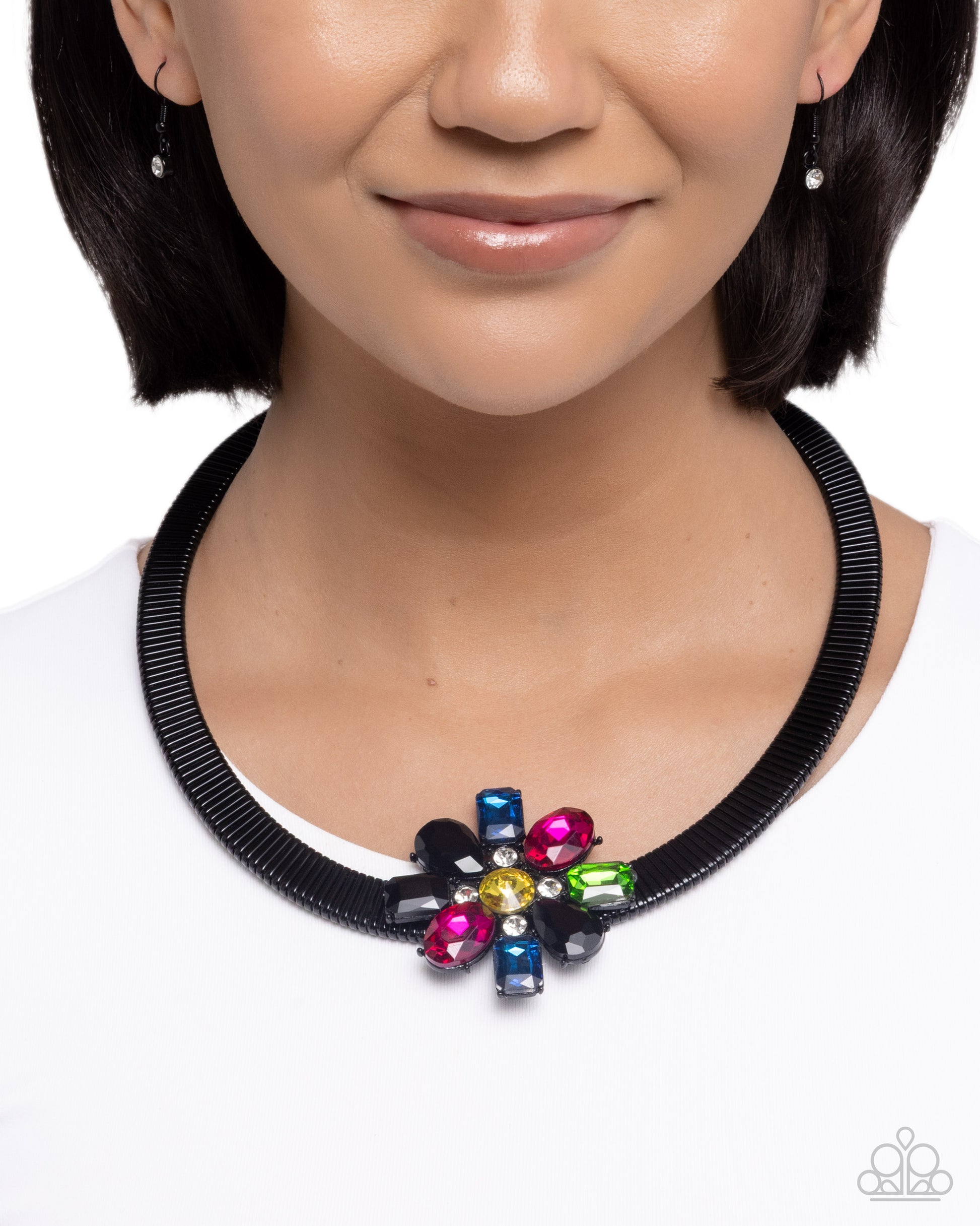 Forward Florals - black - Paparazzi necklace