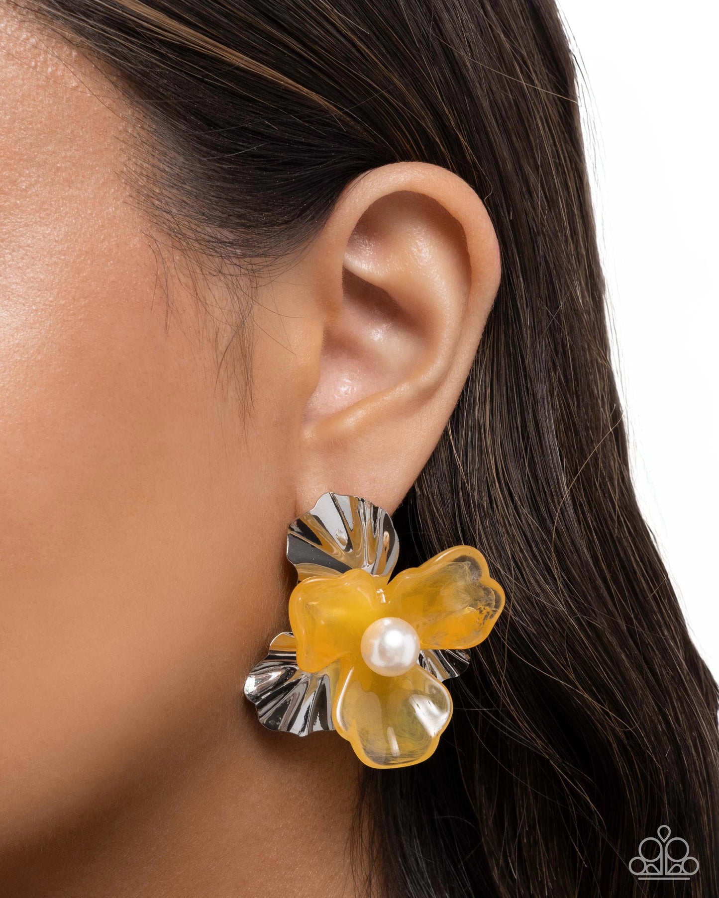 Frank Flowers - yellow - Paparazzi earrings