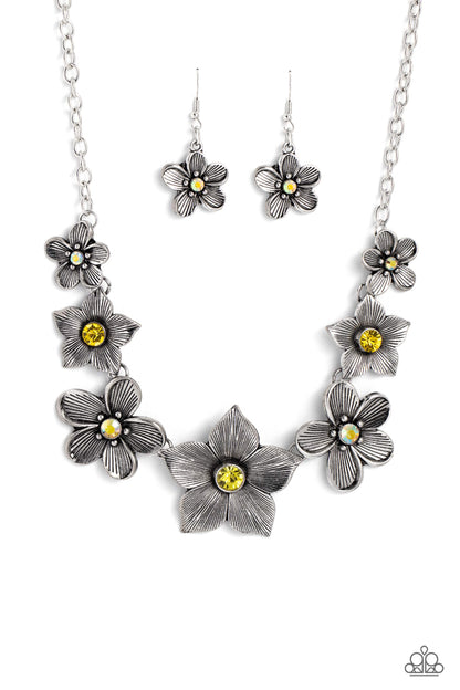 Free FLORAL - yellow - Paparazzi necklace