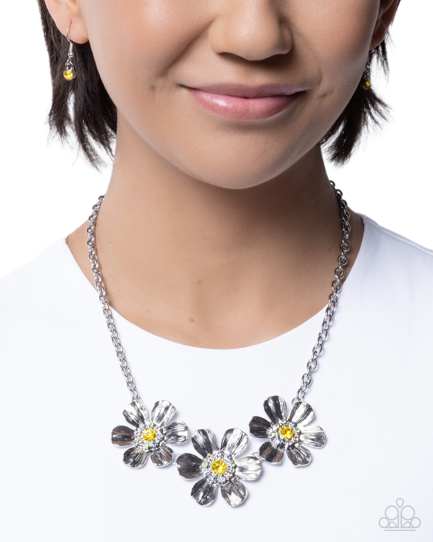 Freeing Florals - yellow - Paparazzi necklace