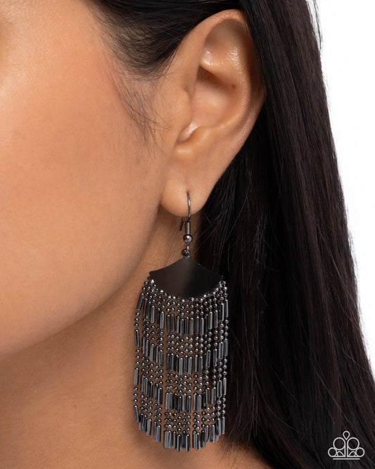 Fringe Foundation - black - Paparazzi earrings