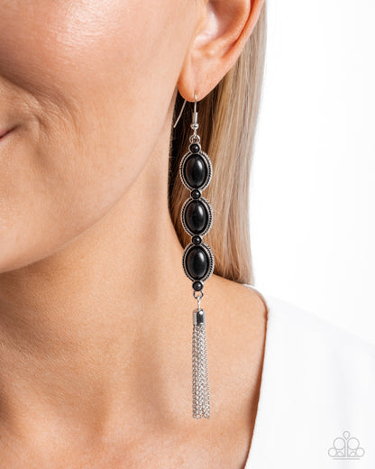 Fringe Fuel - black - Paparazzi earrings