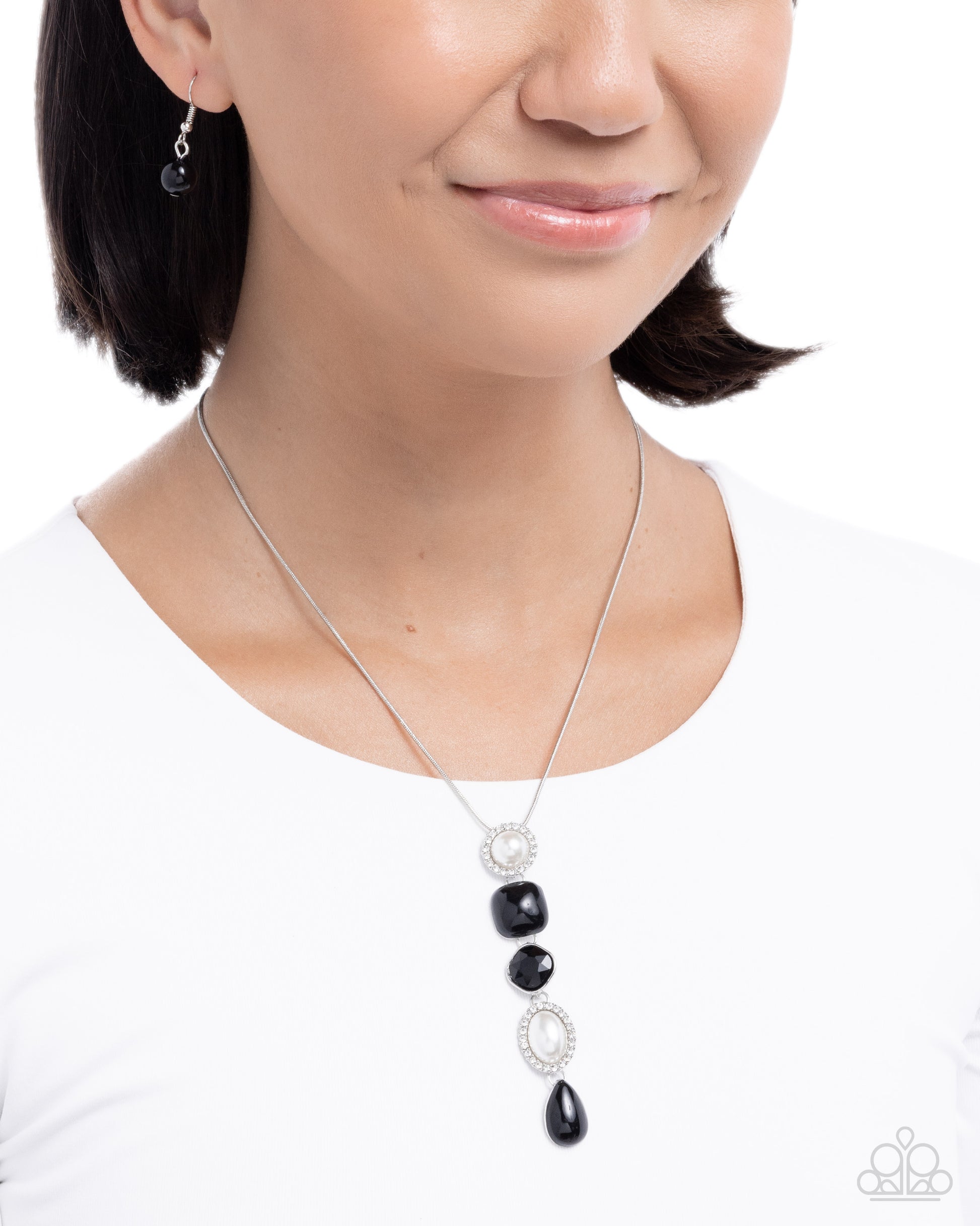 Full Formal - black - Paparazzi necklace