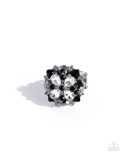Full Potential - black - Paparazzi ring