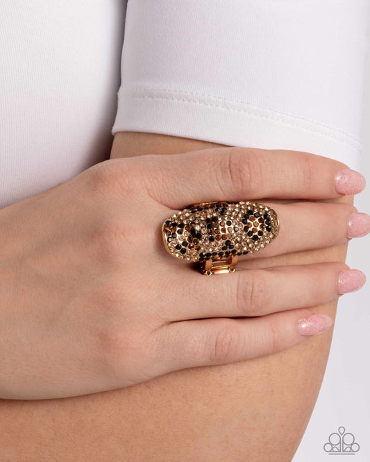 Furtive Feature - gold - Paparazzi ring