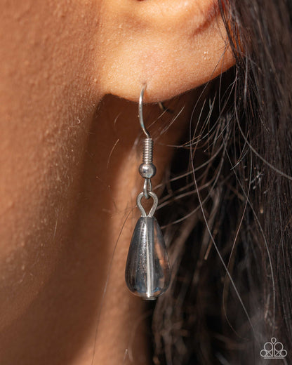 GLASSY Getaway - black - Paparazzi necklace