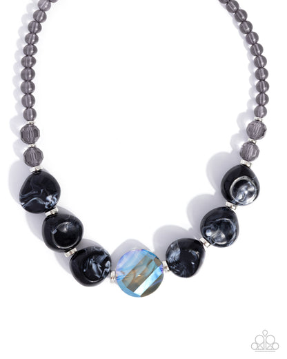 Gallery Walk - black - Paparazzi necklace