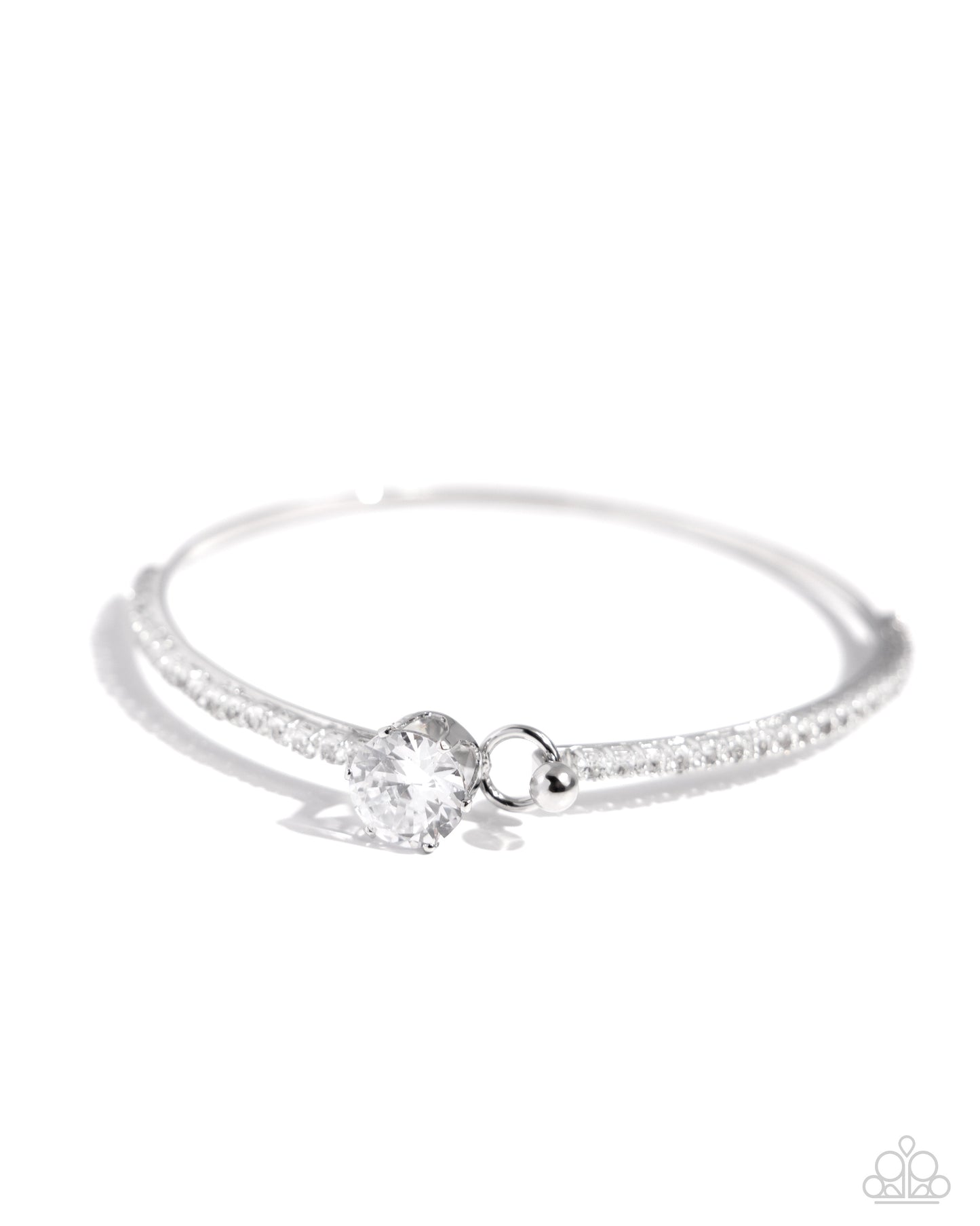 Gamut Glam - white - Paparazzi bracelet