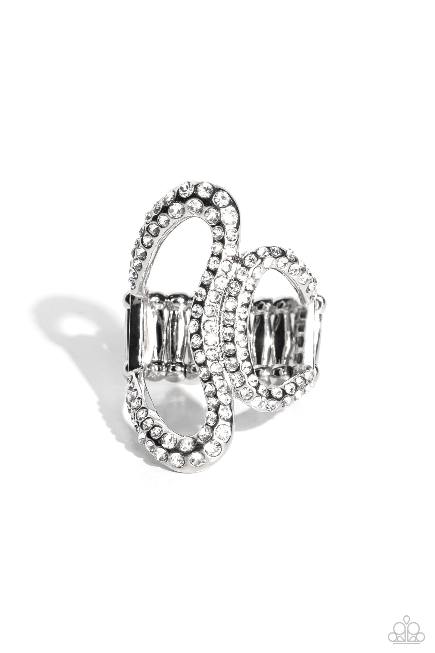 Gap Year - white - Paparazzi ring