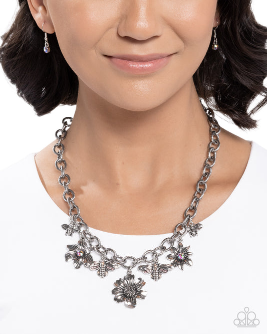 Gardening Glissando - purple - Paparazzi necklace