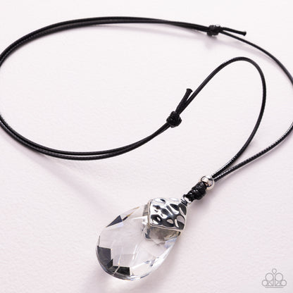 Gasp-Worthy Genre - black - Paparazzi necklace