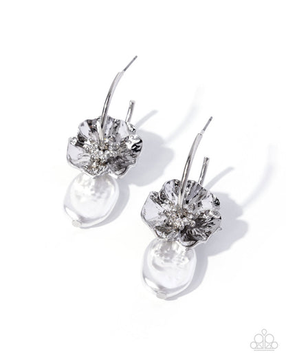 Gentle Grace - white - Paparazzi earrings