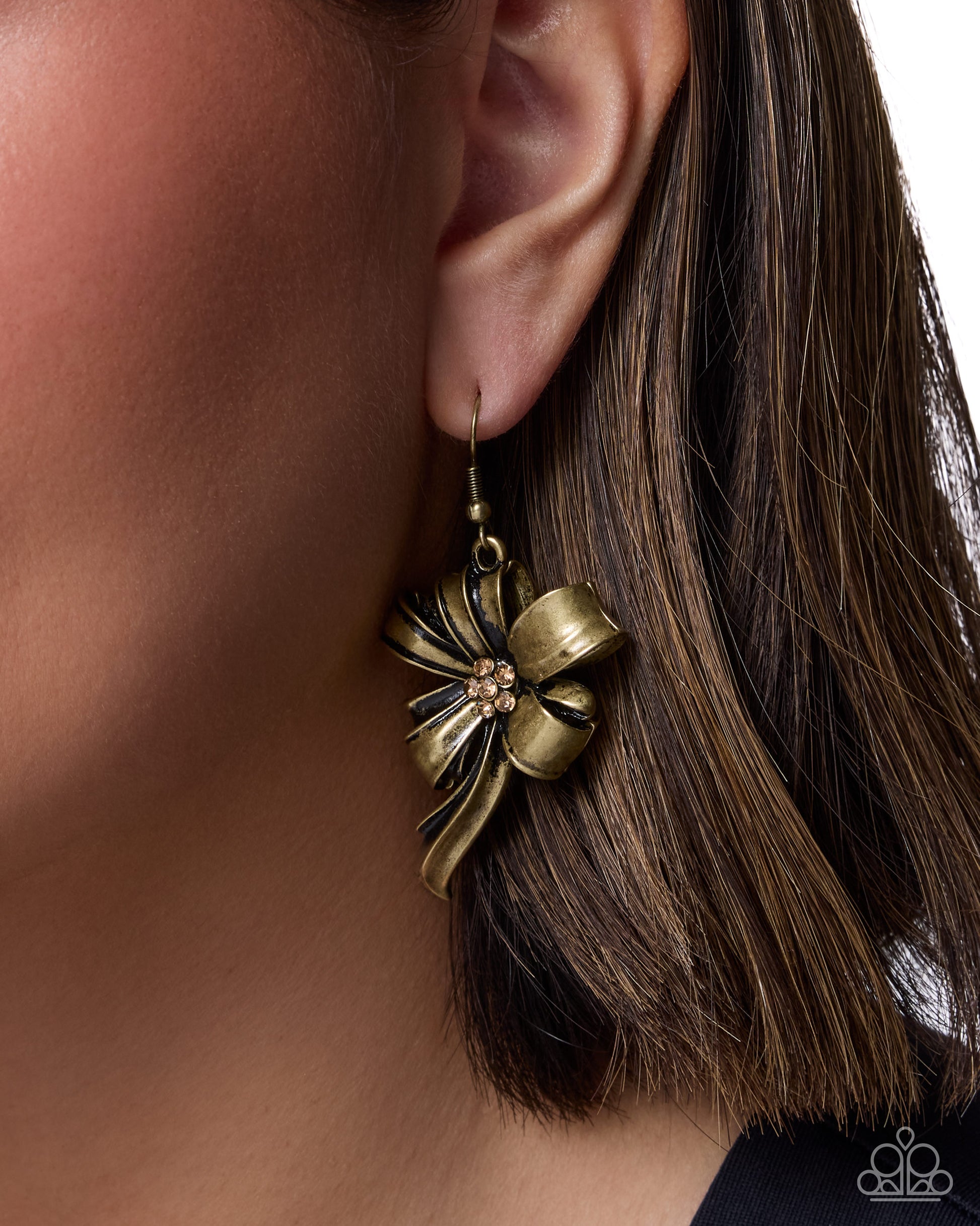 Gift Wrapped - brass - Paparazzi earrings