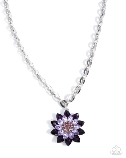 Glamorous Garden - purple - Paparazzi necklace