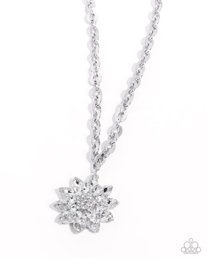 Glamorous Garden - white - Paparazzi necklace