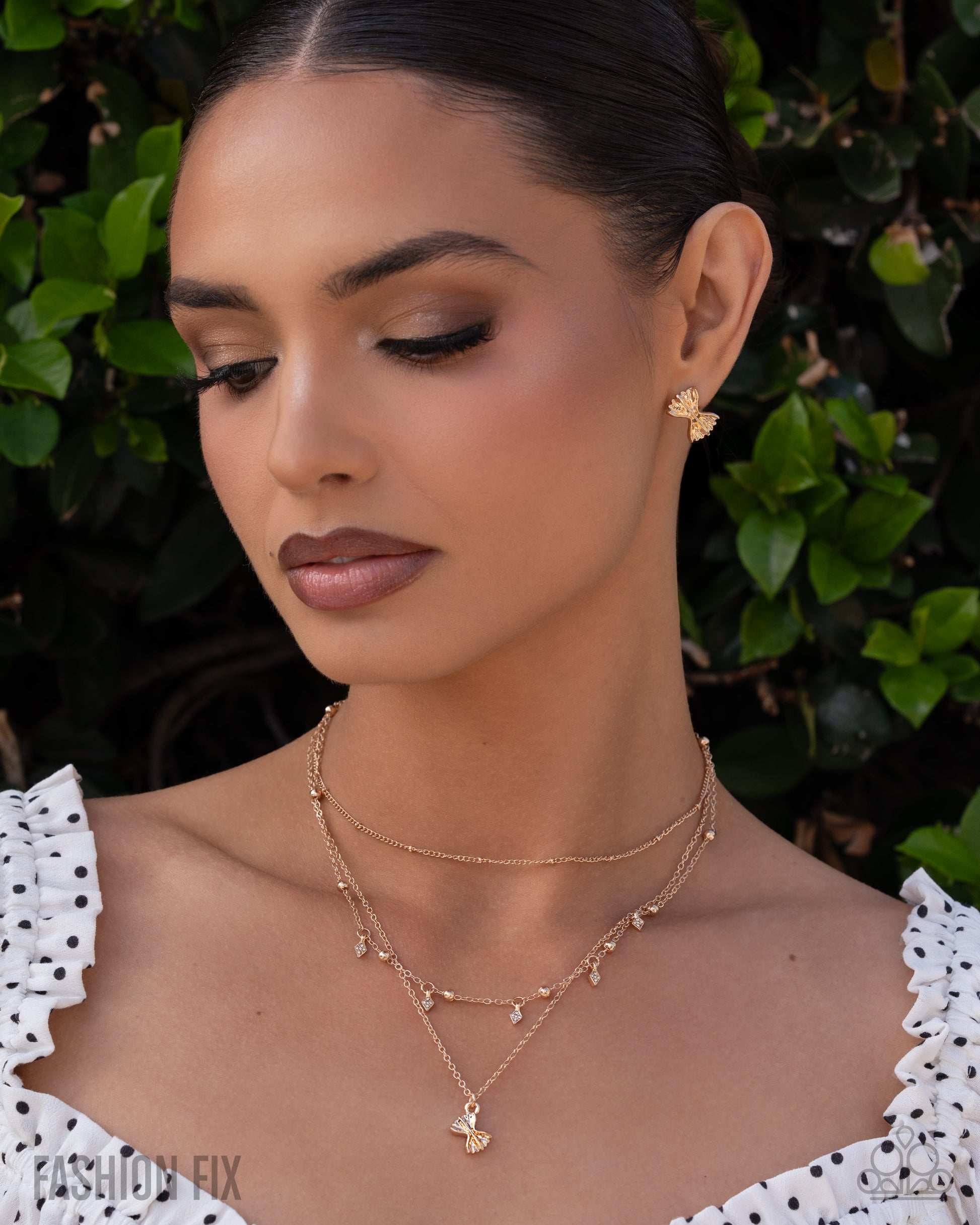 Glimpses of Malibu Complete Look - August 2026 - Paparazzi Accessories Trend Blend