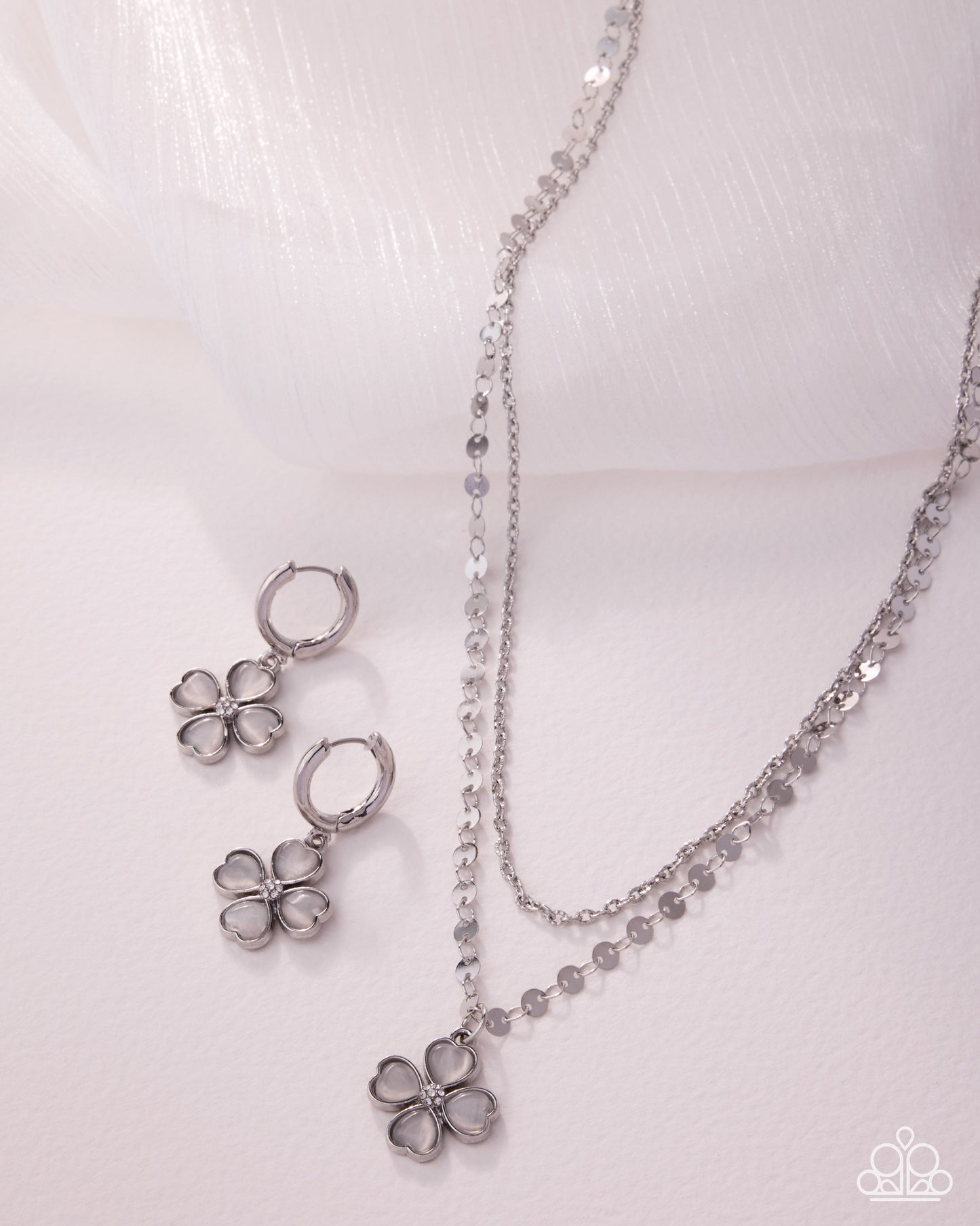 Glimpses of Malibu Complete Look - June 2026 - Paparazzi Accessories Trend Blend