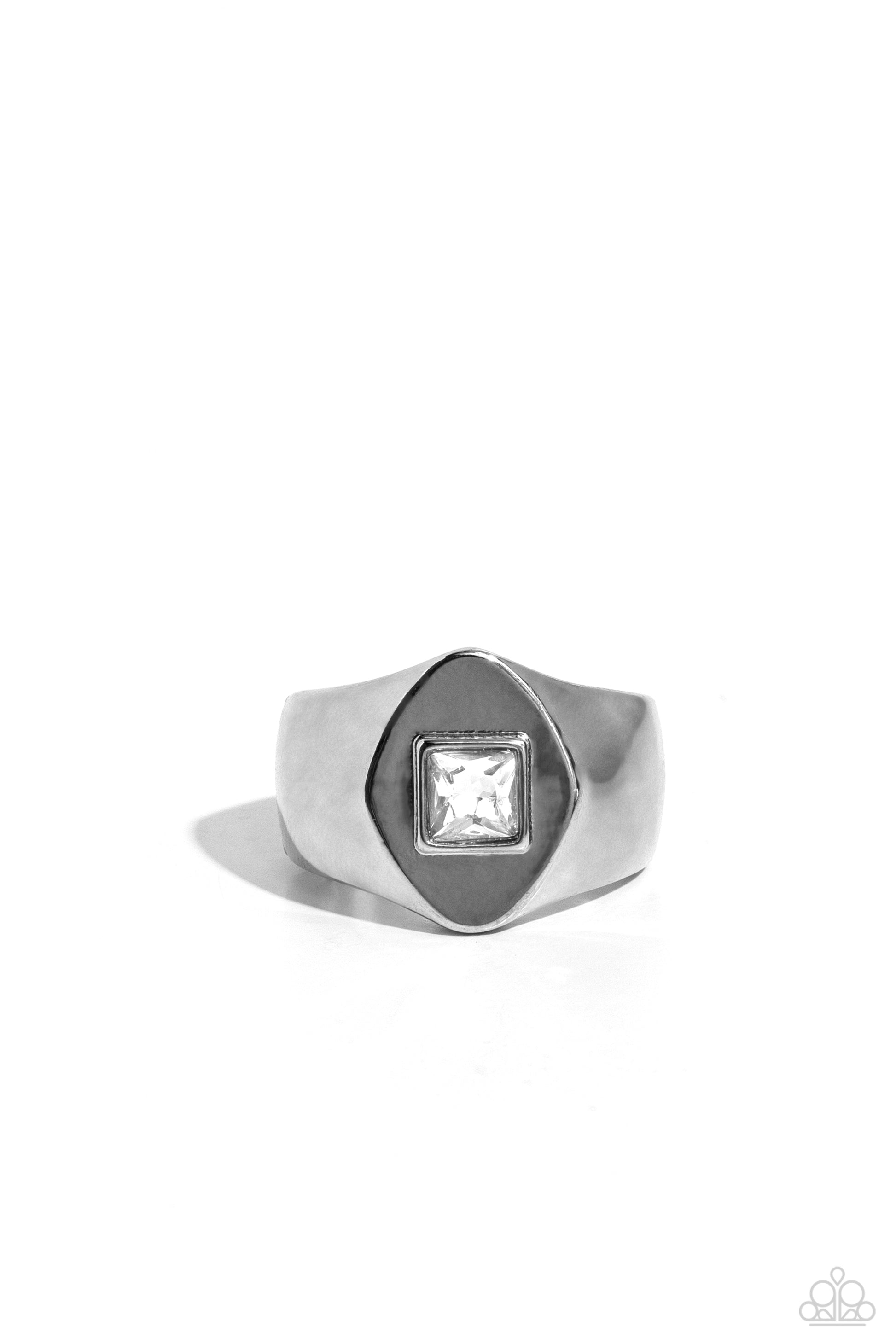 Glistening Gamble - silver - Paparazzi MENS ring
