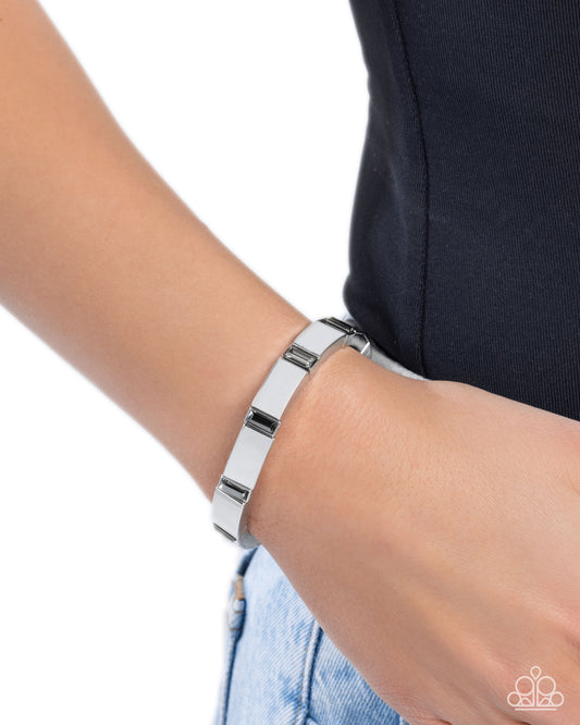 Glistening Gesture - silver - Paparazzi bracelet