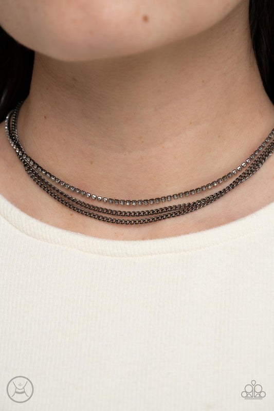 Glitzy Gusto - black - Paparazzi necklace