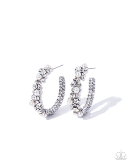 Graceful Gaze - white - Paparazzi earrings
