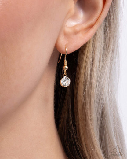 Graceful Genre - gold - Paparazzi necklace