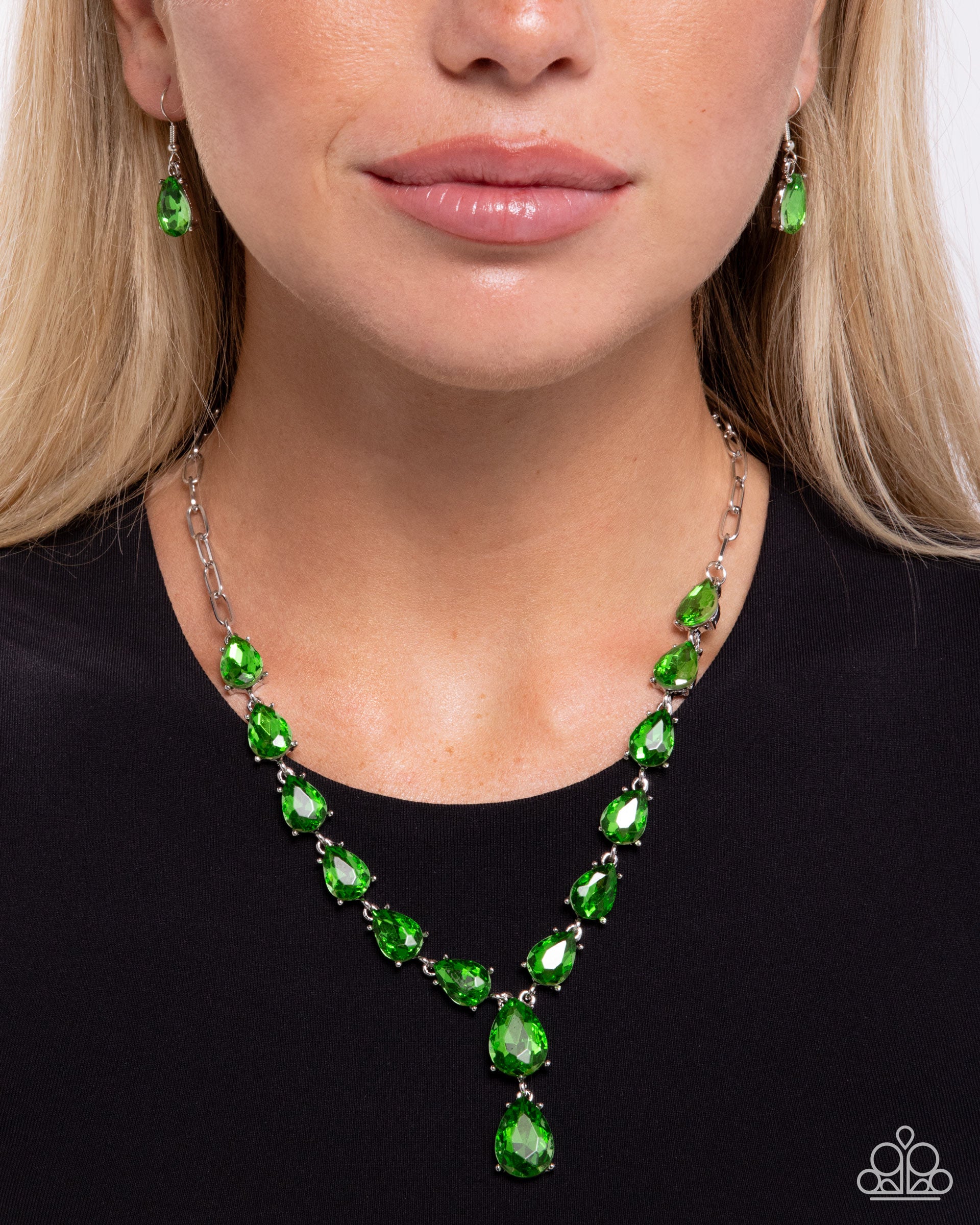 Gratifying Gems - green - Paparazzi necklace