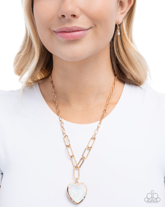 HAUTE Heart - white - Paparazzi necklace