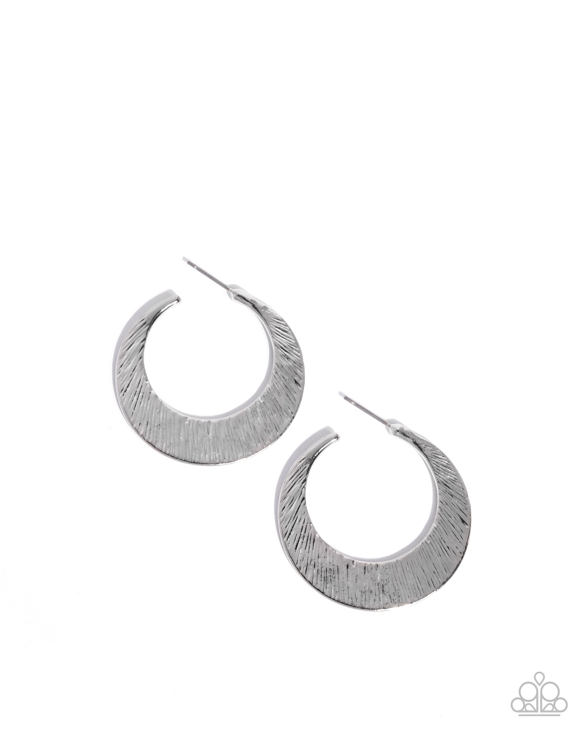 Hammered Haute - silver - Paparazzi earrings