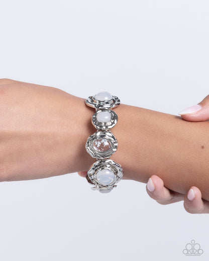 Hammered High - white - Paparazzi bracelet