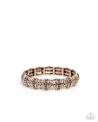 Hammered Homage - gold - Paparazzi bracelet
