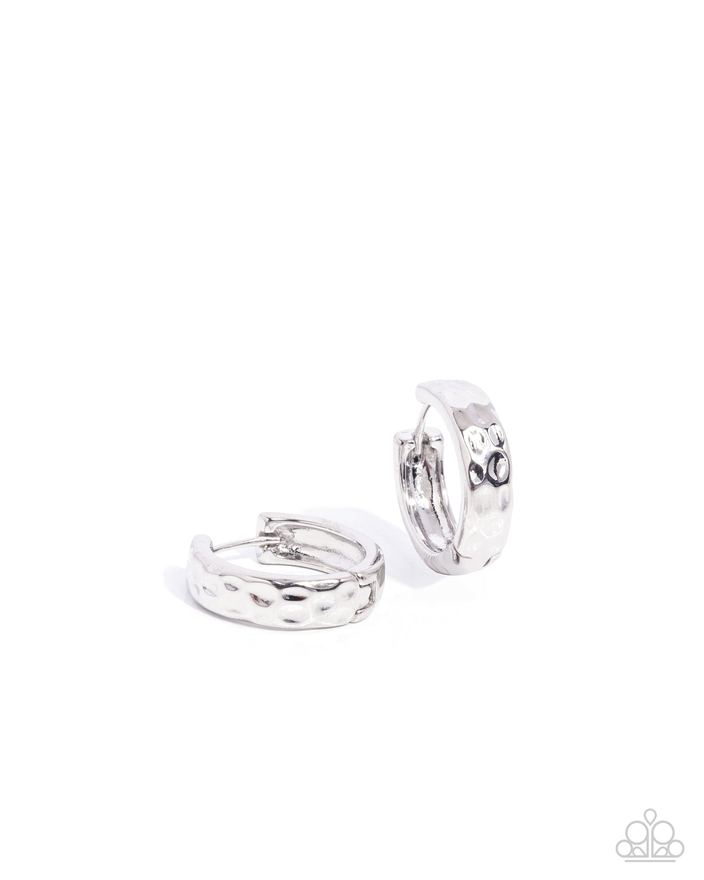 Hammered Hyperaware - silver - Paparazzi earrings
