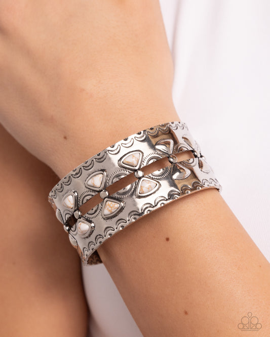 Harmonious Haven - white - Paparazzi bracelet