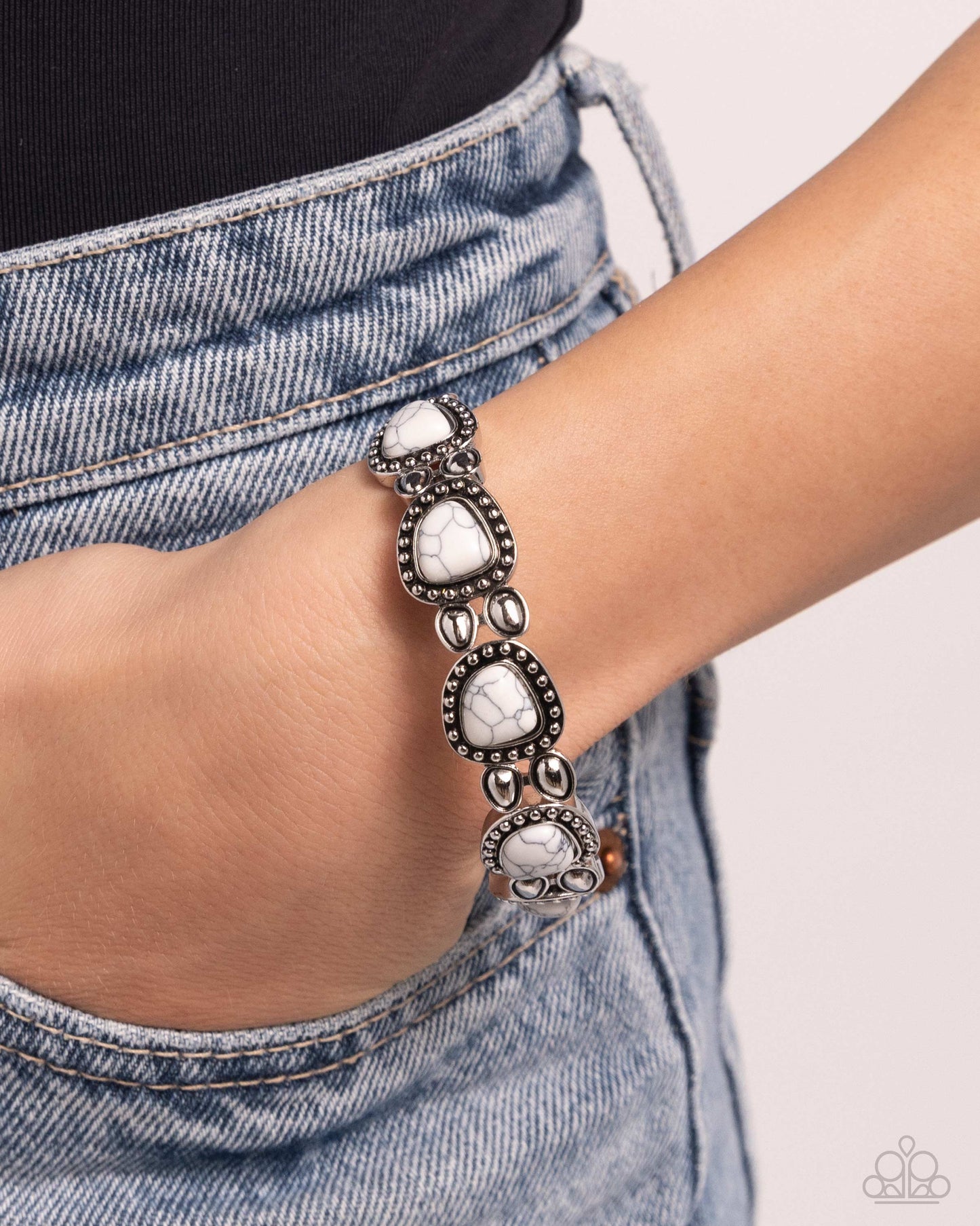 Harmonious Headliner - white - Paparazzi bracelet