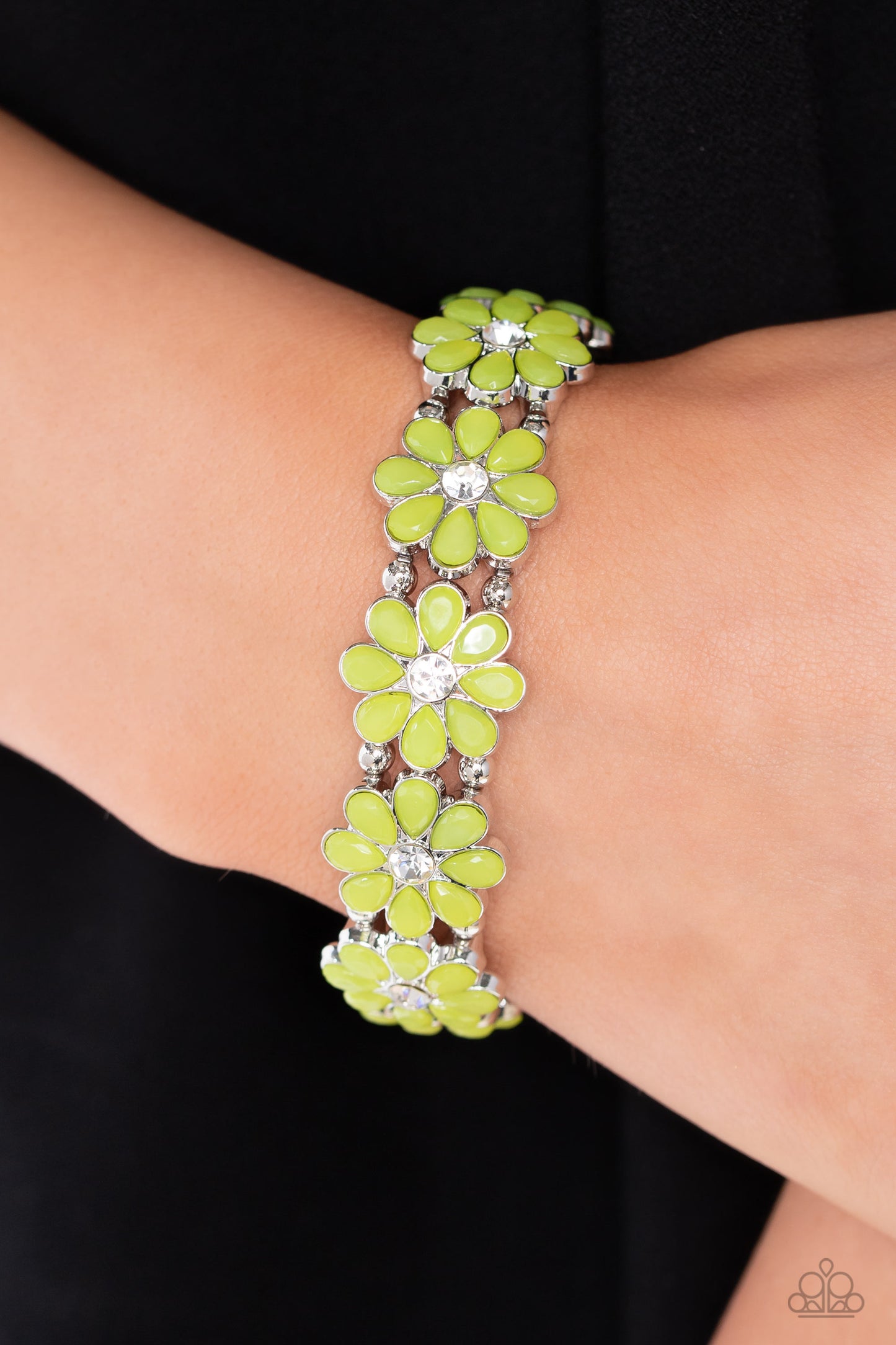 Hawaiian Holiday - green - Paparazzi bracelet