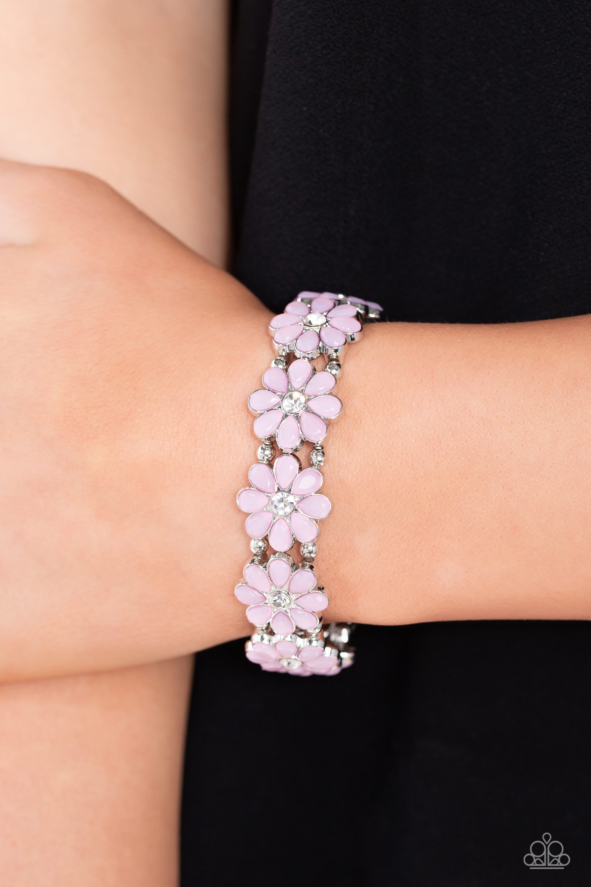 Hawaiian Holiday - pink - Paparazzi bracelet