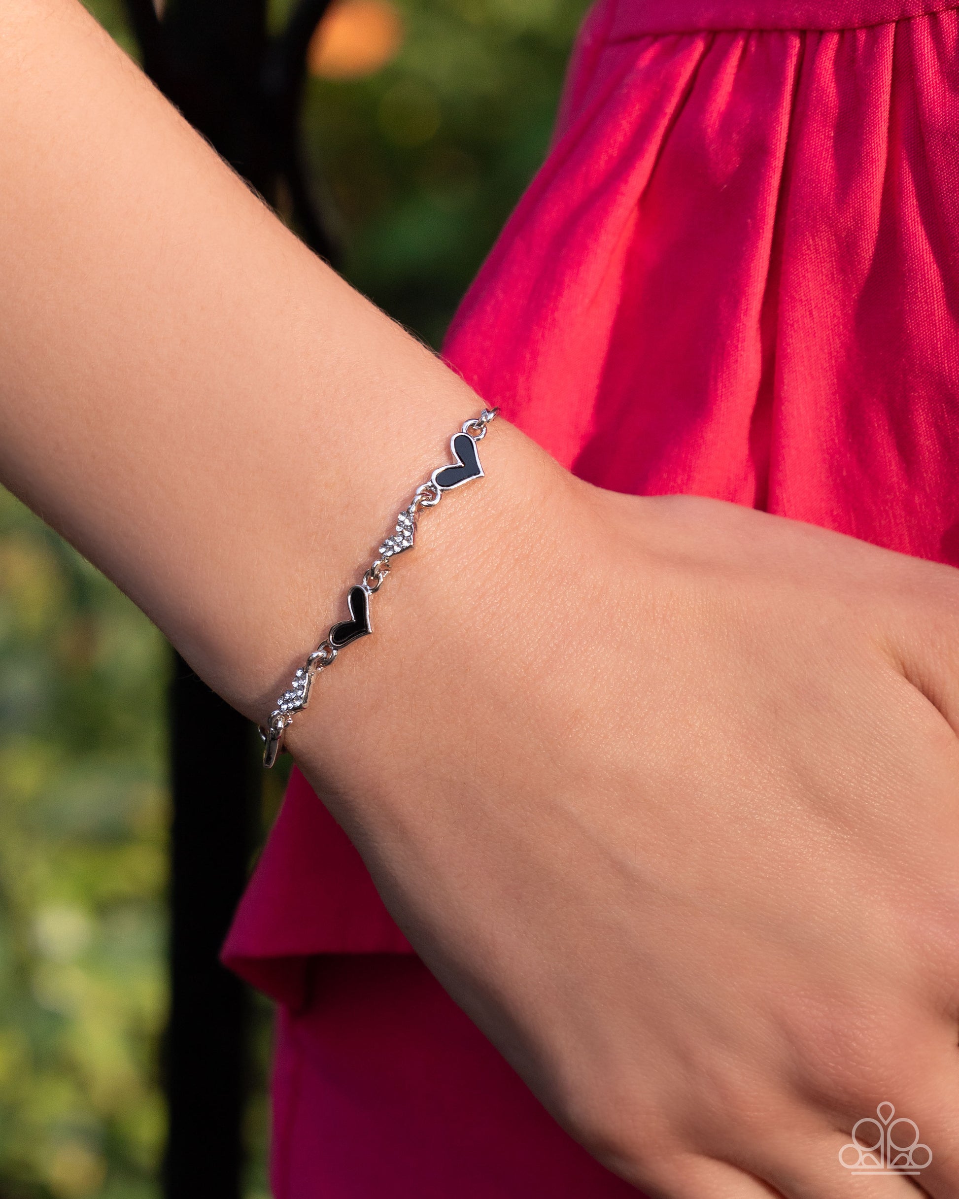 Heart-struck Hype - black - Paparazzi bracelet