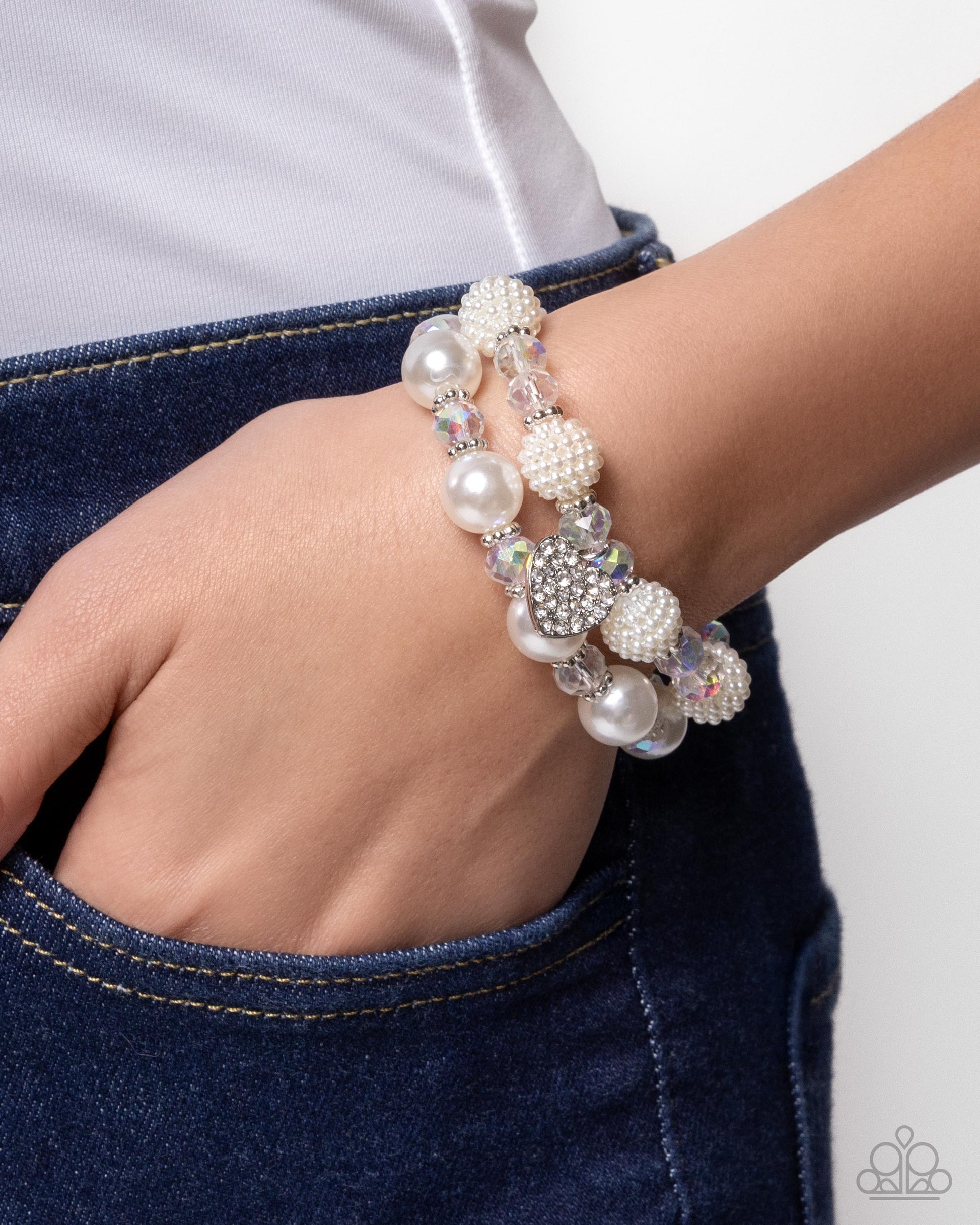 Heart Hustle - white - Paparazzi bracelet