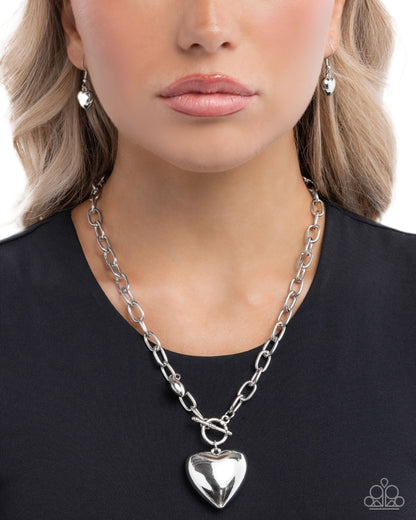 Heartfelt Hangout - silver - Paparazzi necklace