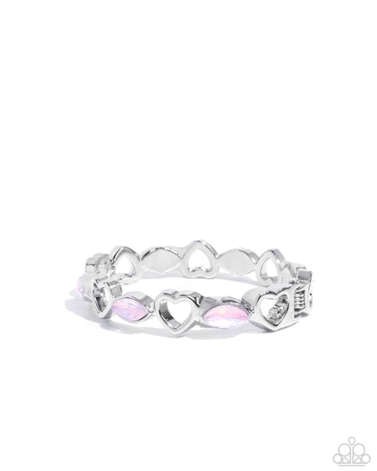Heartfelt Headline - pink - Paparazzi bracelet
