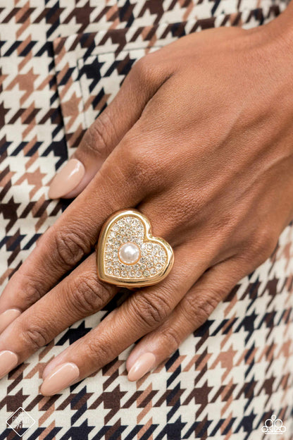 Heartfelt Heritage - gold - Paparazzi ring
