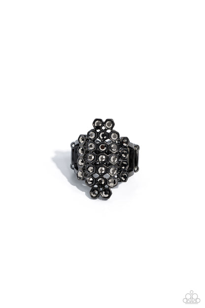 Honeycomb Haute - black - Paparazzi ring