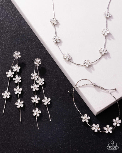 Honeymoon Haute - white - Paparazzi necklace