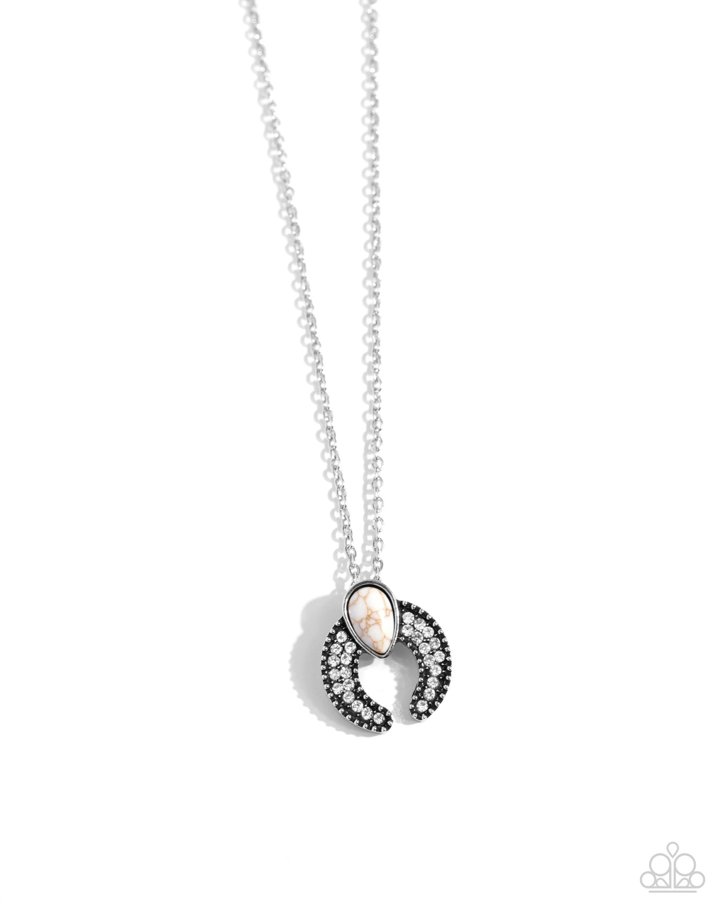 Horseshoe Haute - white - Paparazzi necklace