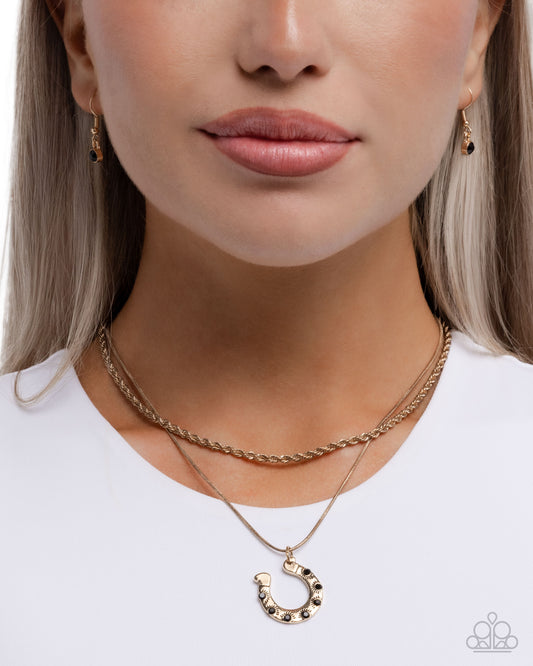 Horseshoe Haven - black - Paparazzi necklace
