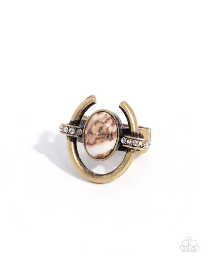 Horseshoe Hurrah - brown - Paparazzi ring