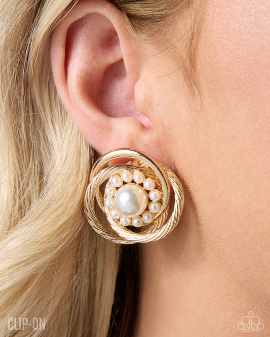 Hypnotic Haute - gold - Paparazzi CLIP ON earrings