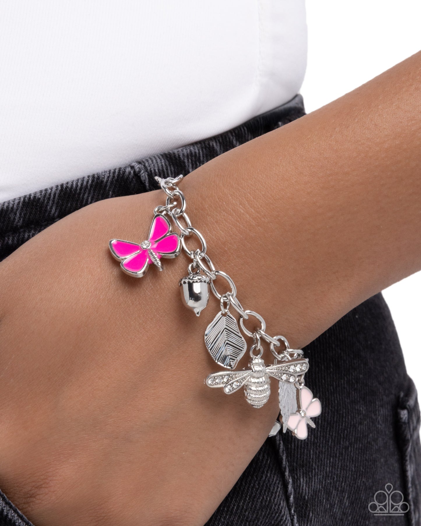 Iconic Insects - pink - Paparazzi bracelet